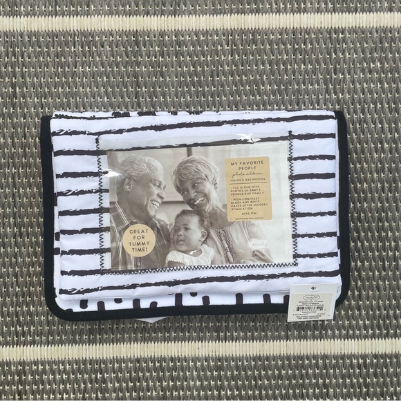 Tummy Time Photo Album - NWT - Picture 1 of 4
